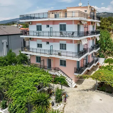 Apart Otel Ianos Potos