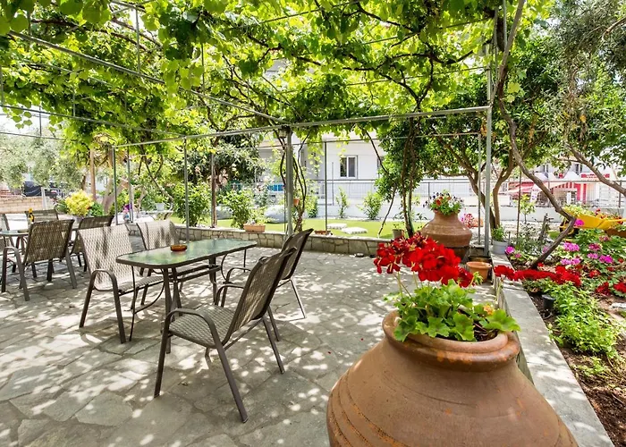 Apartahotel Ianos Potos