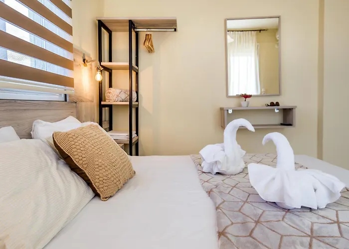 Ianos Aparthotel Potos