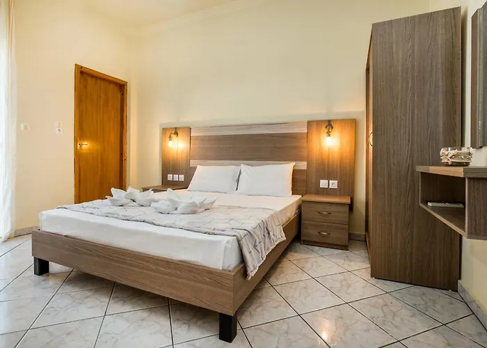 Ianos Aparthotel Potos