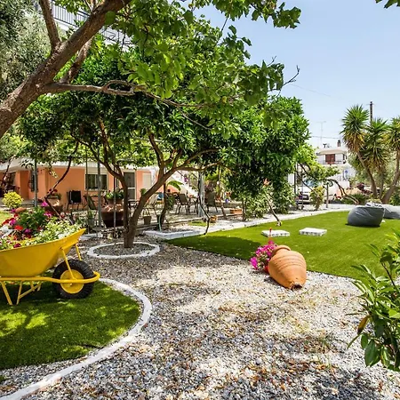 Apart-hotel Ianos 3*