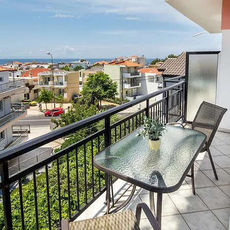 Ianos Aparthotel Potos